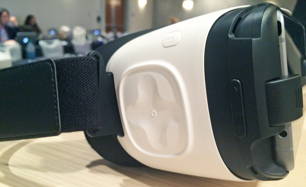 The improved touchpad on the consumer Gear VR. 