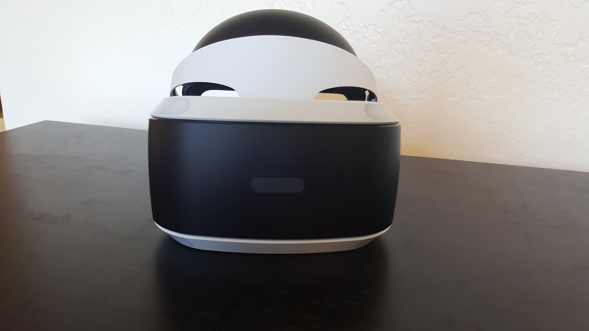 ps-vr-headset-facing-forward