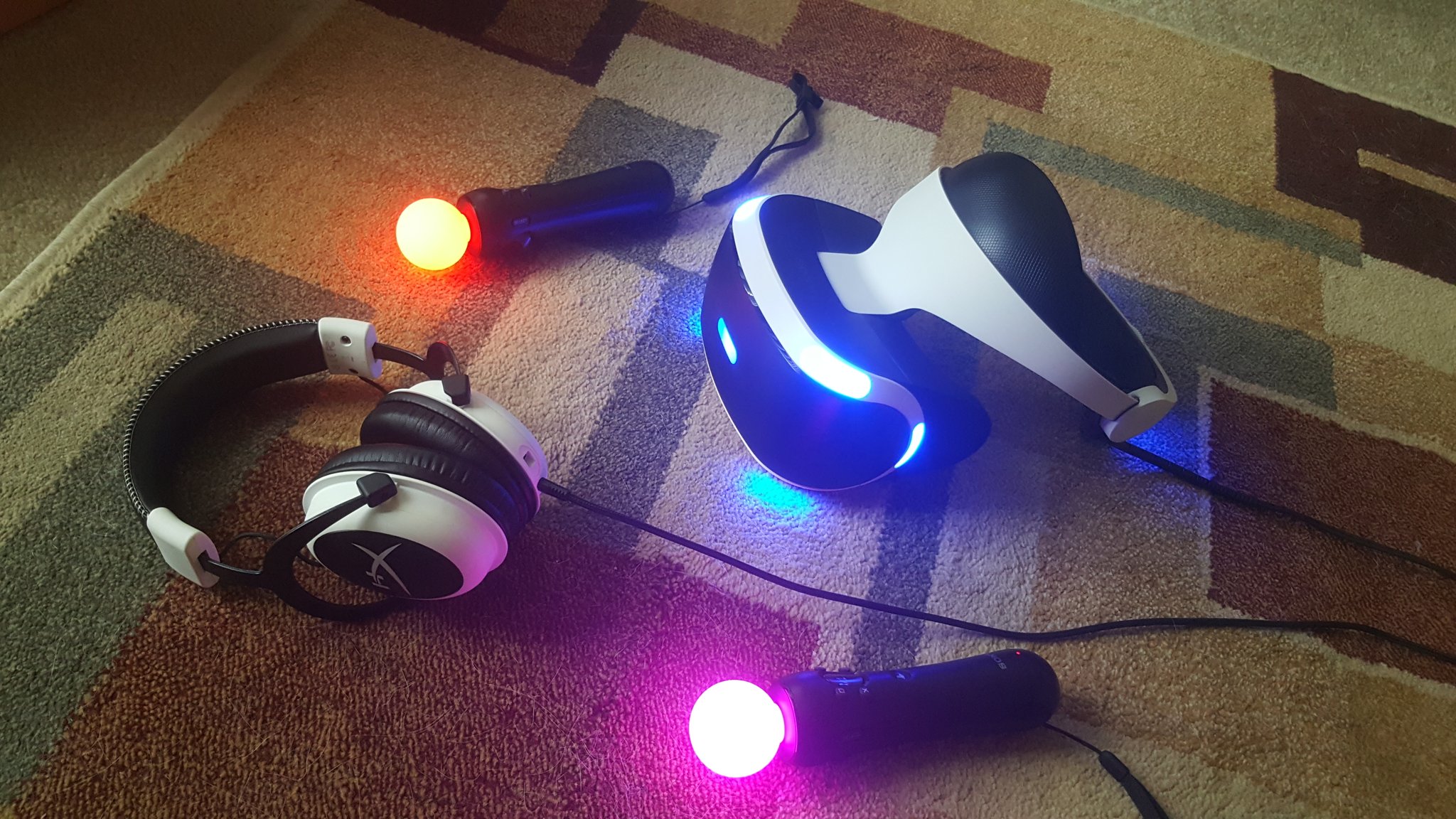 ps-vr-ps4-move-headset