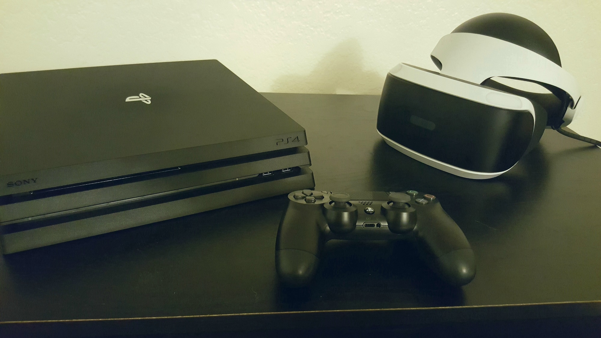 forsinke Forhåbentlig tidsskrift PlayStation 4 Pro Review: Does It Improve The PS VR Experience?