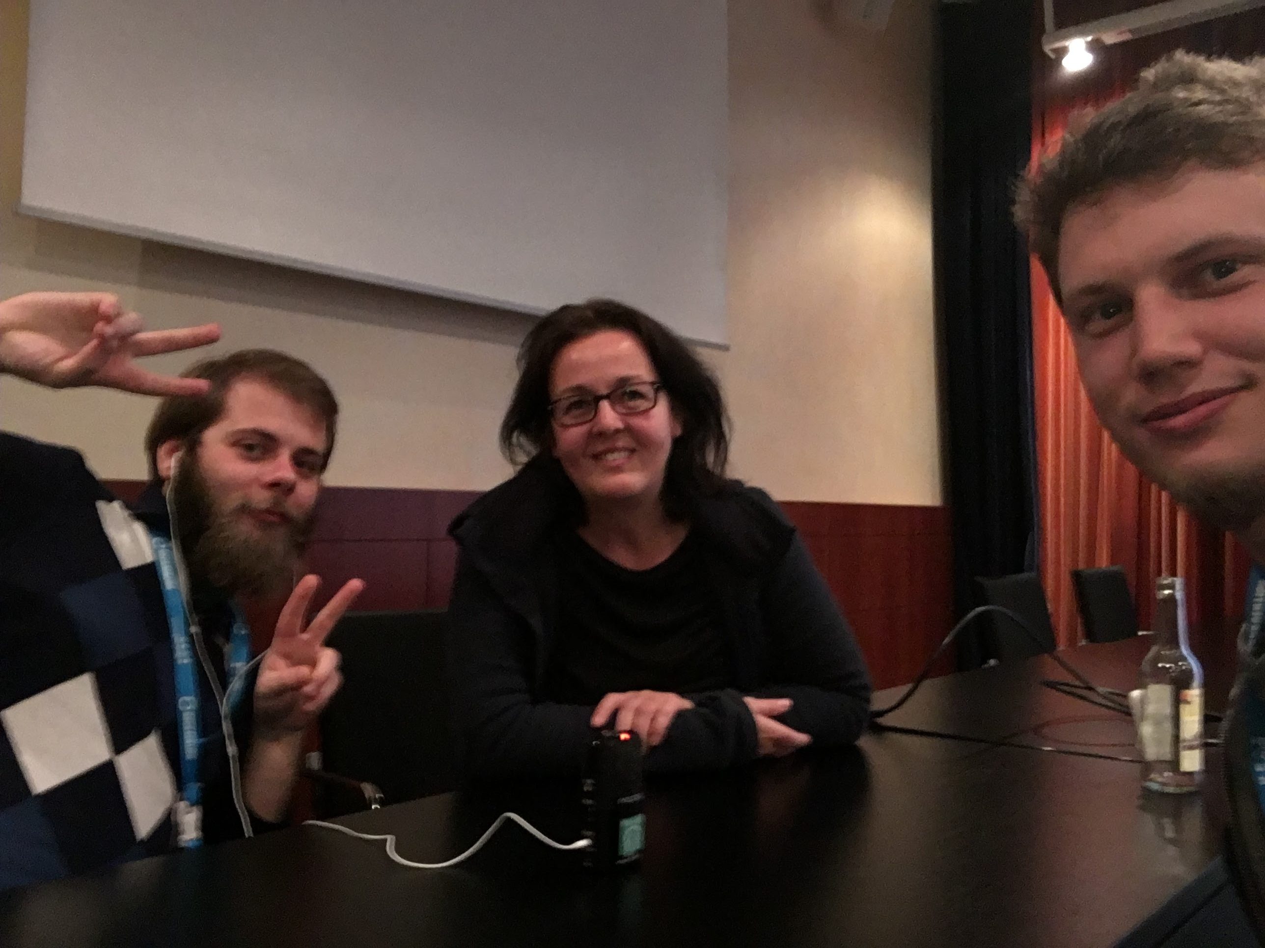 Great episode on storytelling with Astrid Kahmke (in the middle)