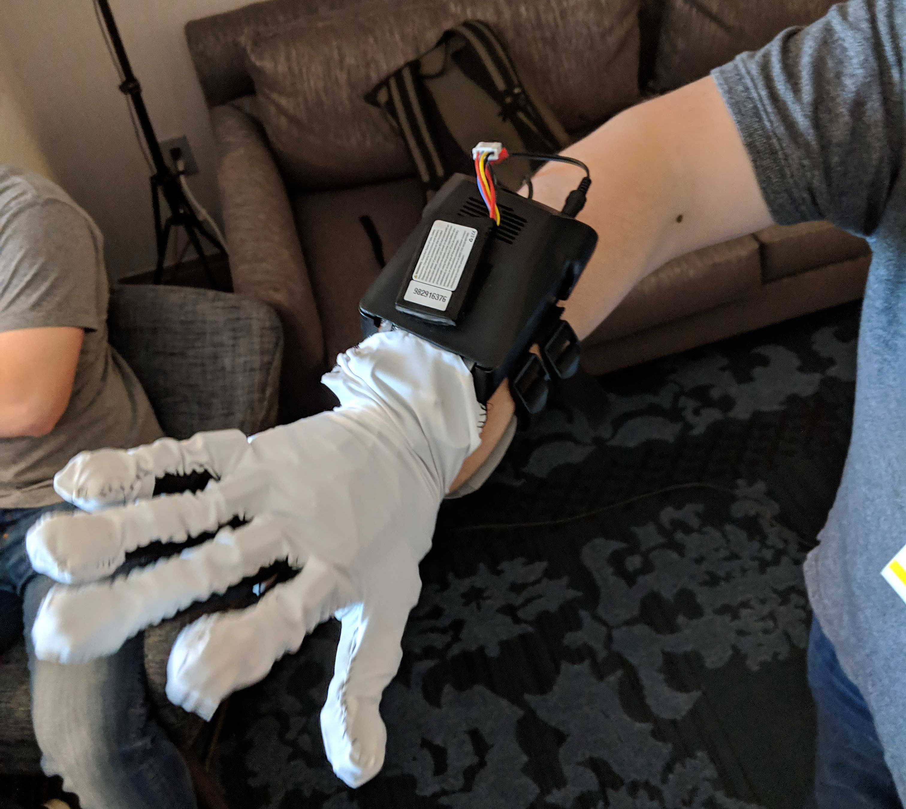 contact ci haptic glove vr