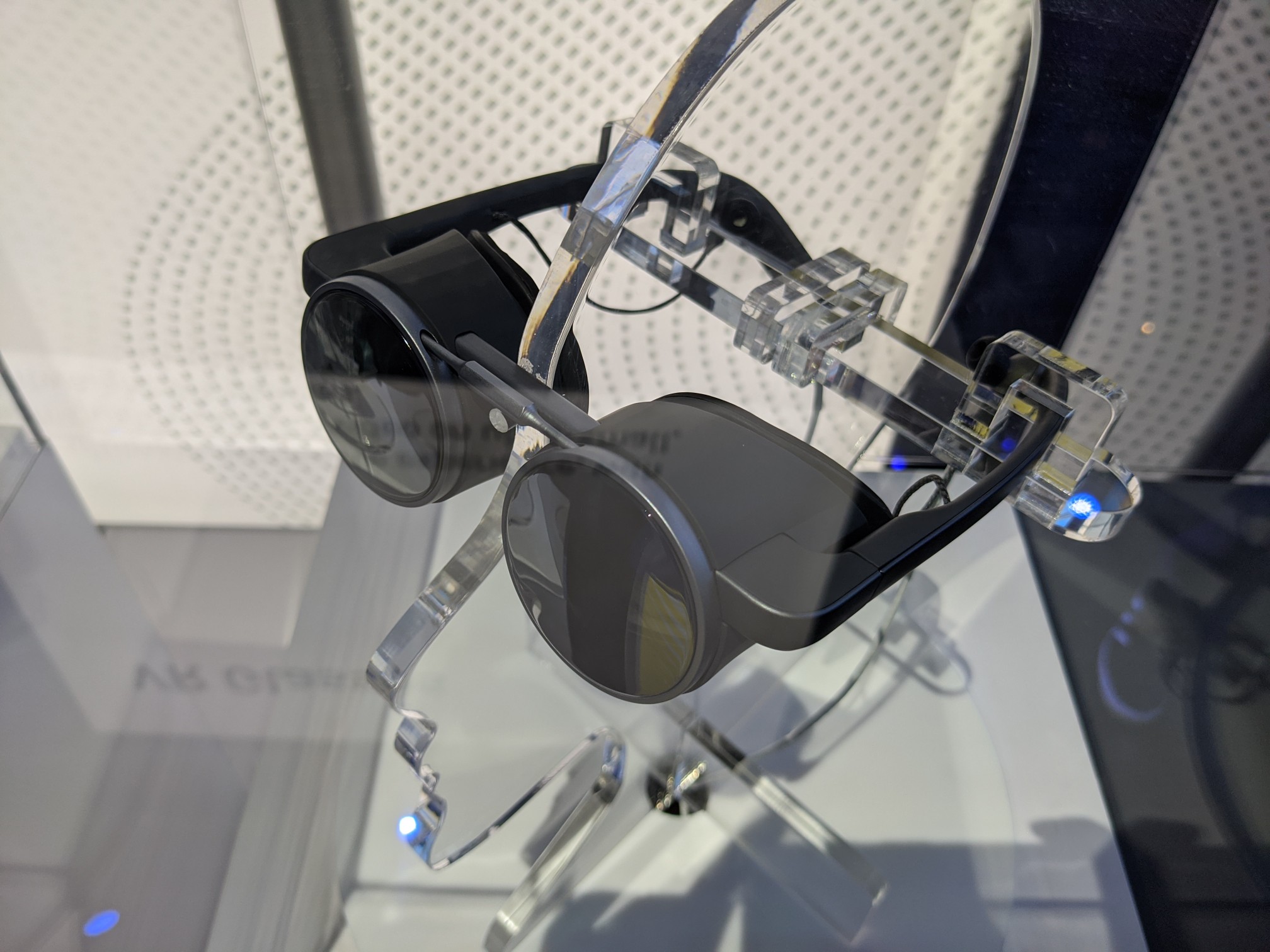 panasonic vr goggles close up ces