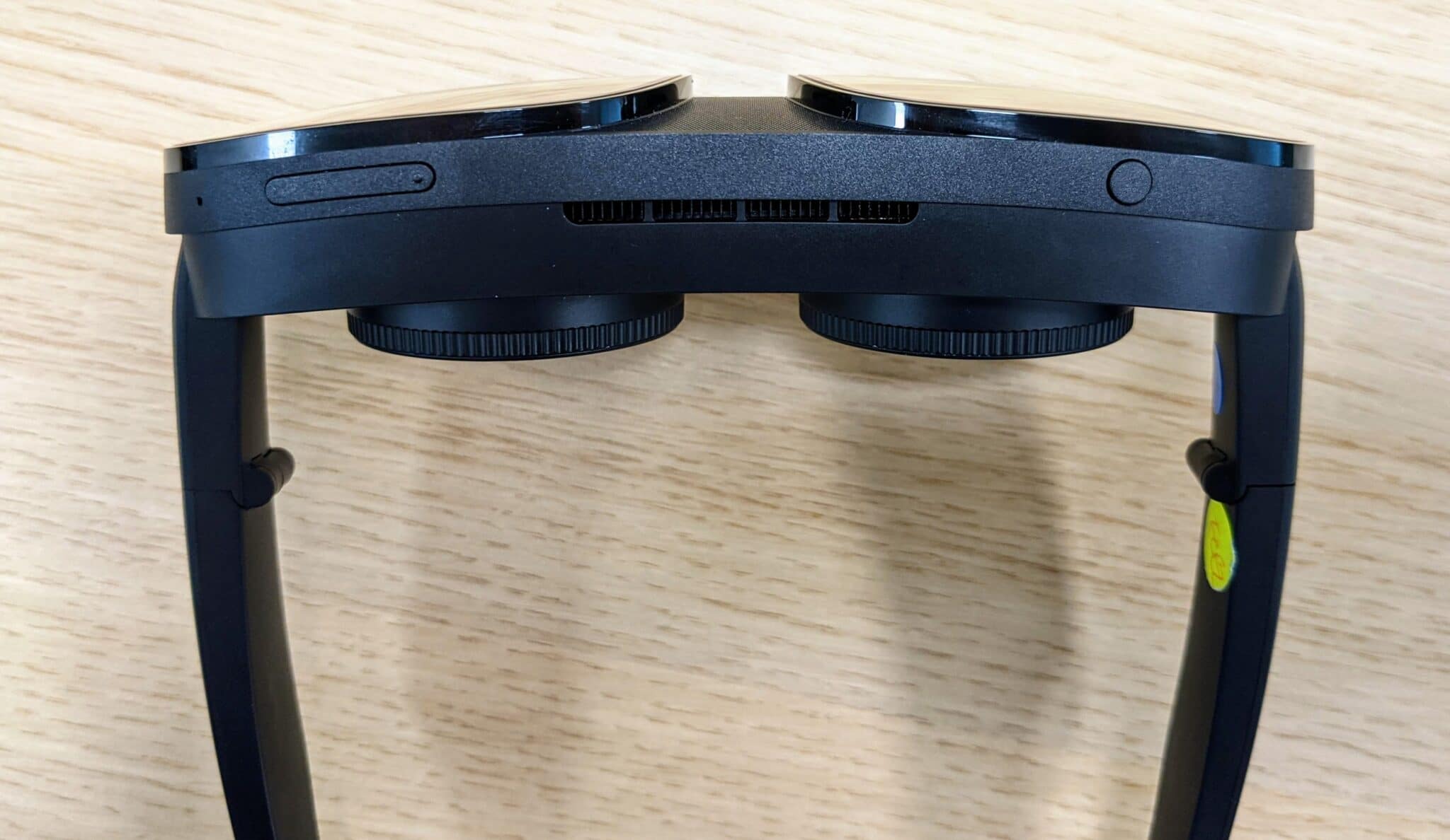 HTC 'Looking Into' iPhone And Laptop Support For Vive Flow