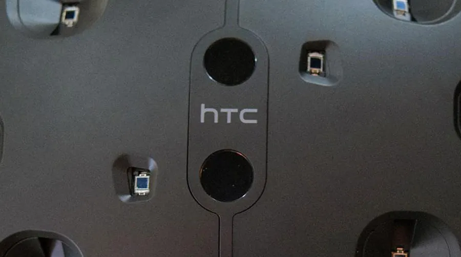 HTC Vive Will Ship With Forward Facing Cameras, With a Purpose