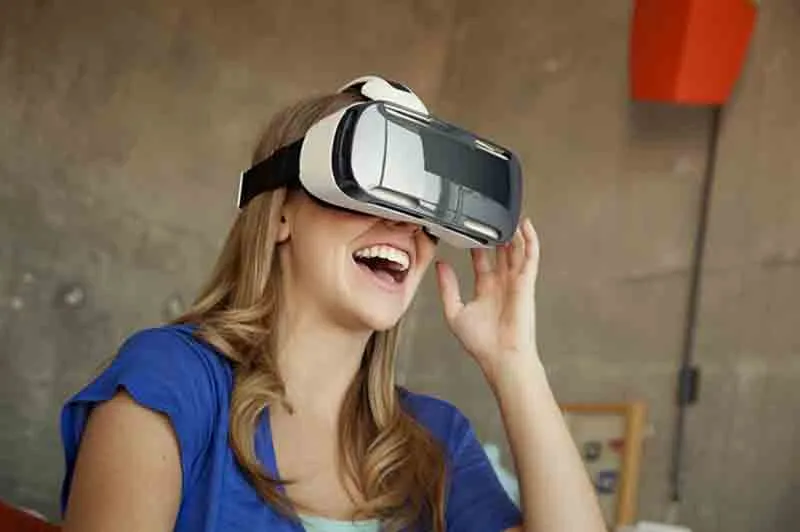 Gear VR Innovator Edition drops to $100 ahead of redesign