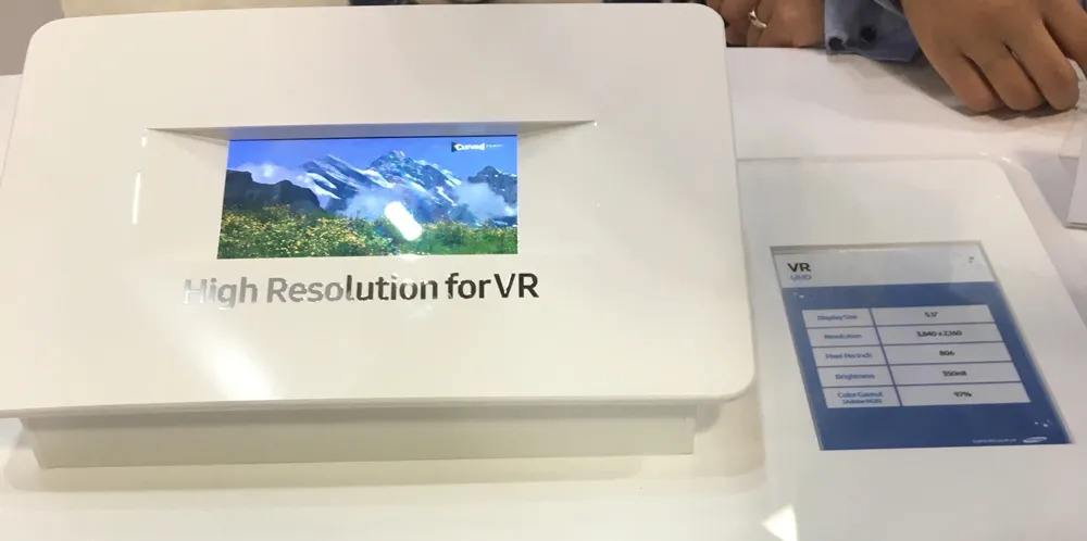 Samsung Showcases 4K UHD Display For VR