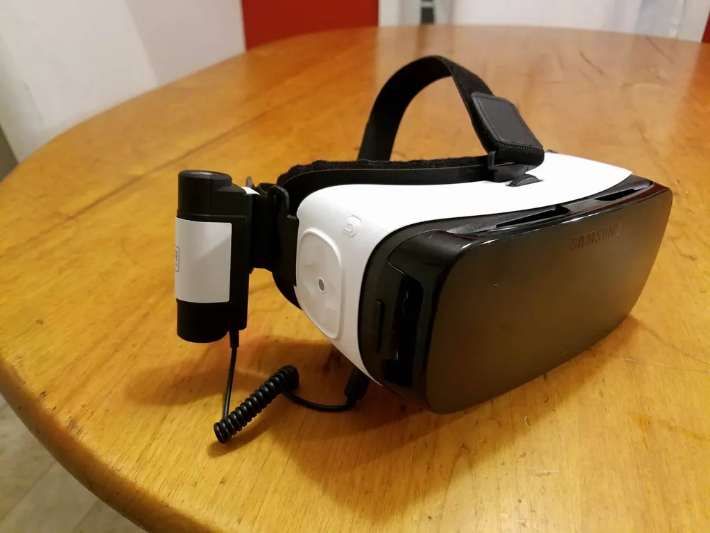 VRCharge for Gear VR Extends Your Battery Life, Challenges Your Dignity
