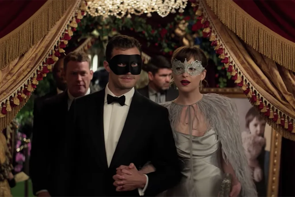Fifty Shades Darker Masquerade Ball 360-Video Features Over 200 Live Actors