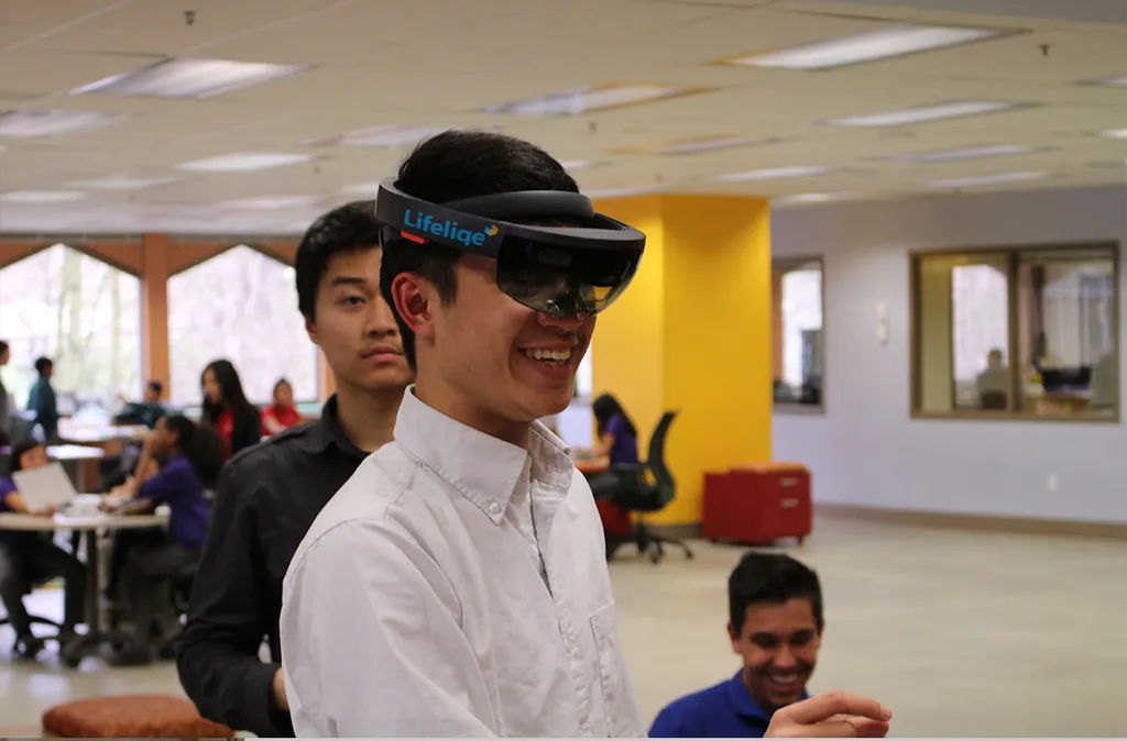 Lifeliqe Is Bringing HoloLens To The Classroom
