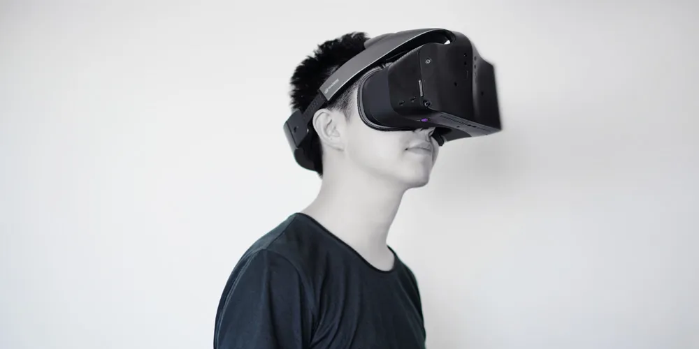 Standalone VR Headsets Powered By Intel's Project Alloy Will Cost 'Closer To $1,000'