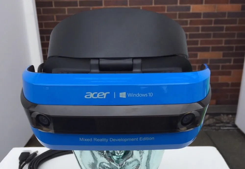 Hands On: Tracking The Progress With Acer’s Development Edition Windows VR Headset
