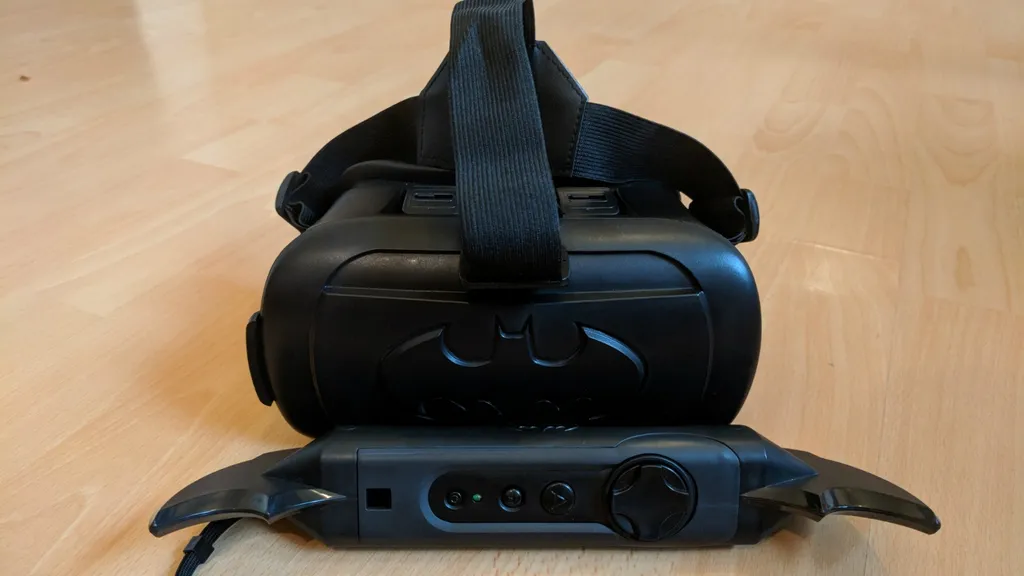 Batman VRSE Headset Review: Holy Hokey Headset, Batman