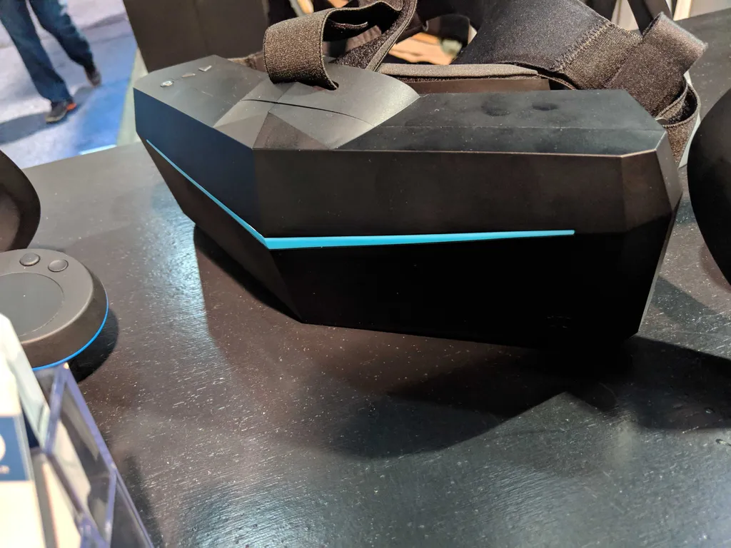 CES 2019: Playing Beat Saber On The Pimax 8K Is Pretty Amazing