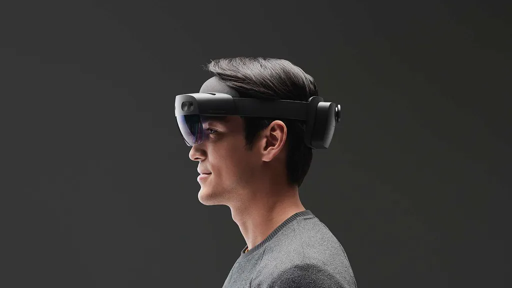 Microsoft Reveals HoloLens 2 AR Headset