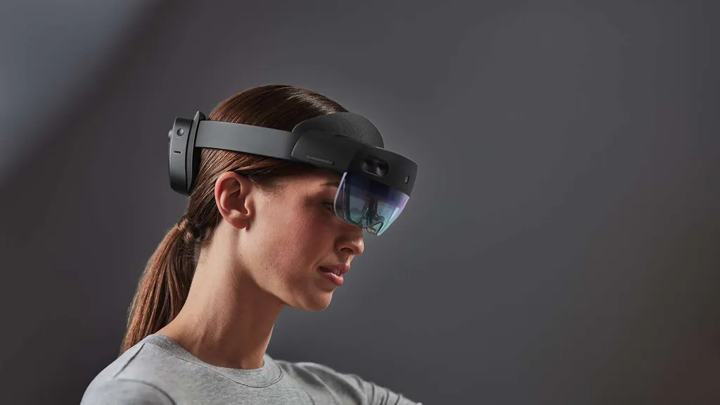 HoloLens 2 Now Available To Purchase Direct For Non-Enterprise Customers