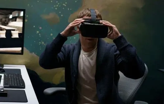 Mark Zuckerberg Teases 'Retina Resolution' Prototype VR Headset From Facebook
