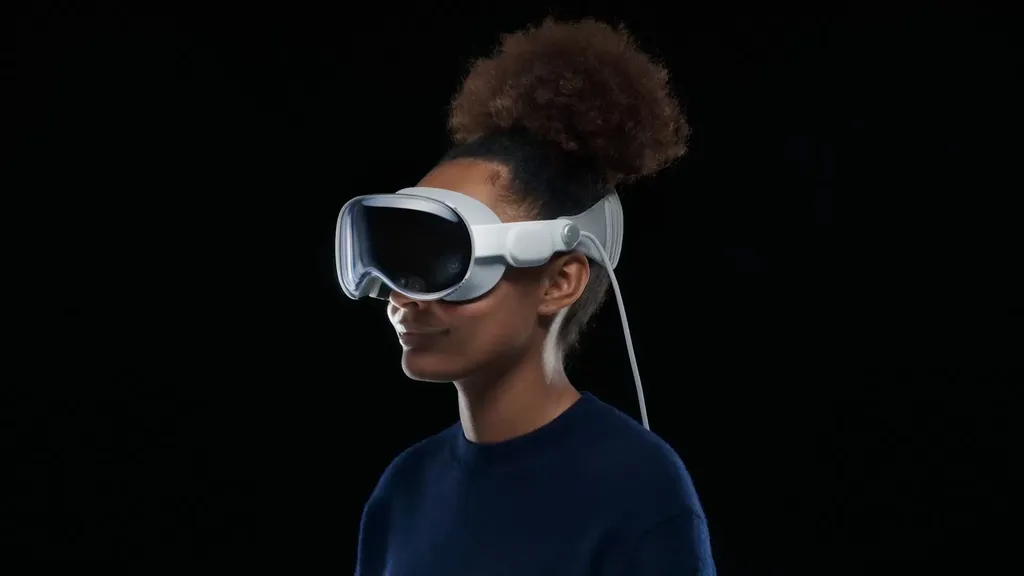 Apple Vision Pro AR/VR Headset Ships Early 2024 For $3500