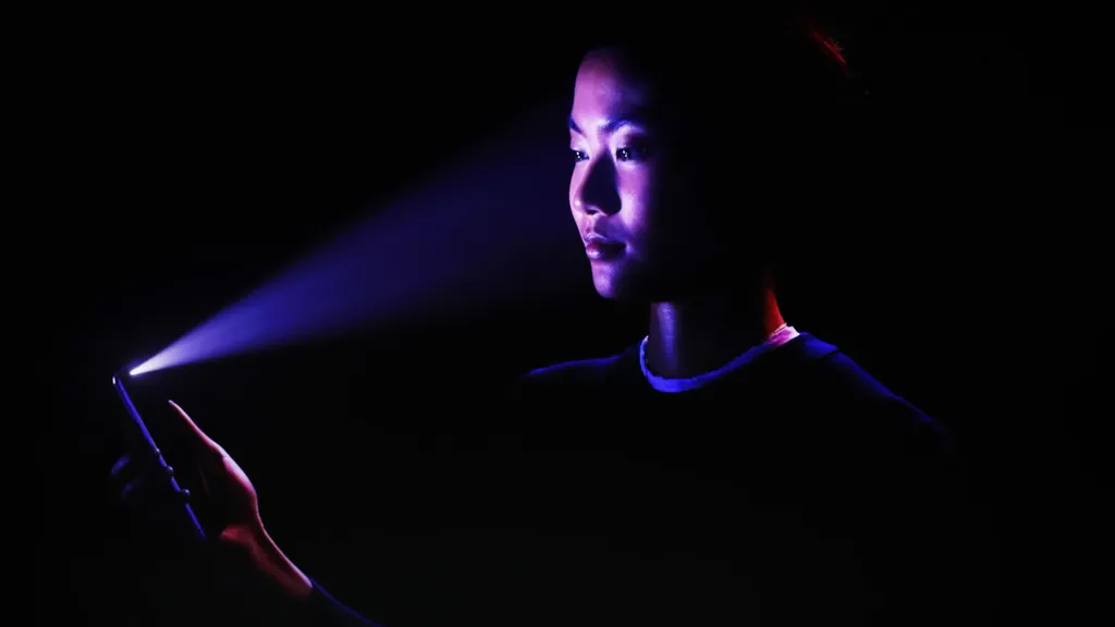 Apple Vision Pro Will Require An iPhone Or iPad Pro With Face ID To Order Online