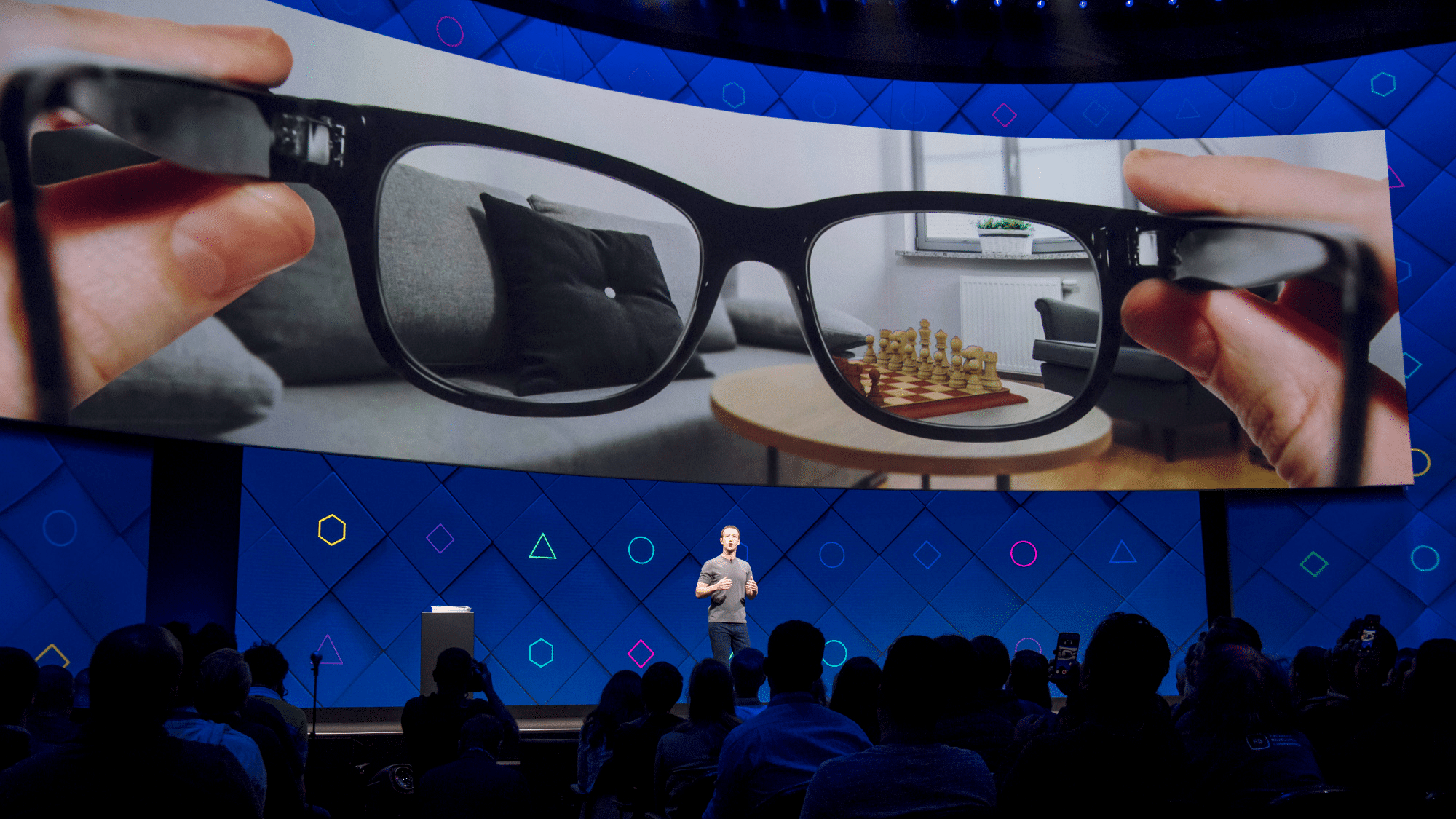 Meta AR Glasses Lead Claims They’re As Mindblowing As The Rift