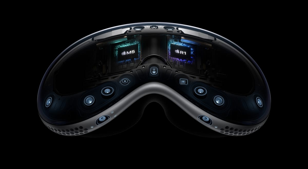 apple vision pro m5 and r1 chips side by side