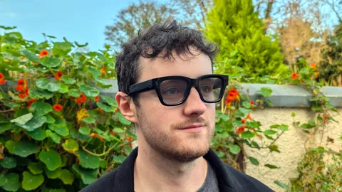 Meta Ray-Ban Display Review: First Generation Heads-Up Mobile Computing