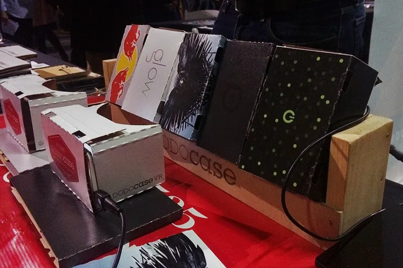 DODOcase Announces Customizable Pop-Up Cardboard VR Viewers