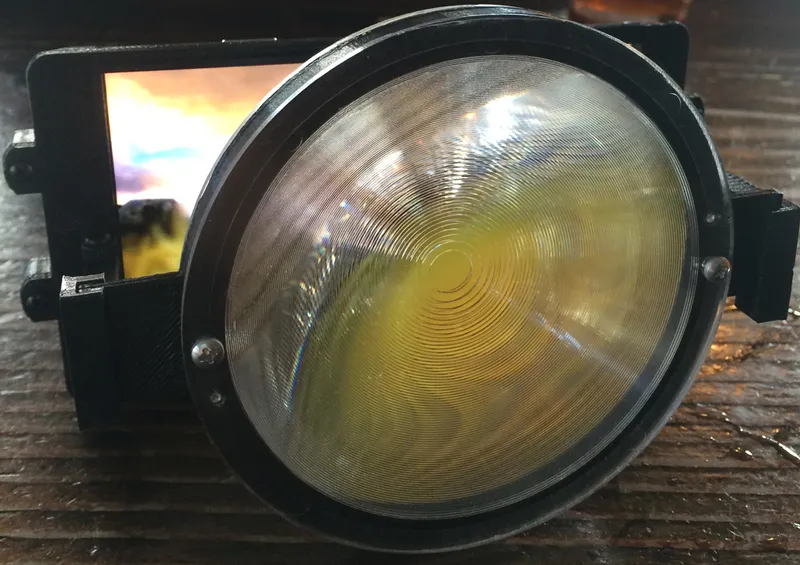 Wearality shows off a new 180-degree FOV lens for VR