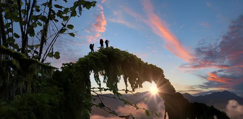 Steven Spielberg Working on a Project "Solely for VR"