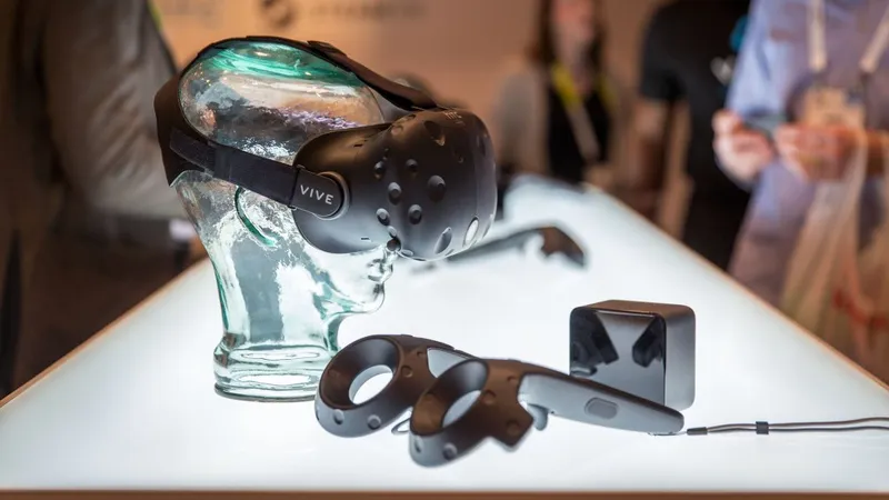 This Hack Lets You Play Oculus Exclusive Content on the HTC Vive