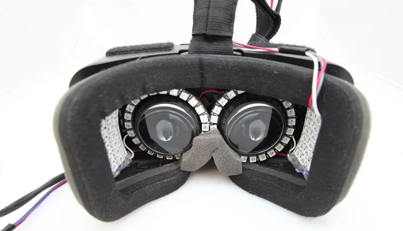 Microsoft is Eliminating VR Sickness by Augmenting the Rift's FOV