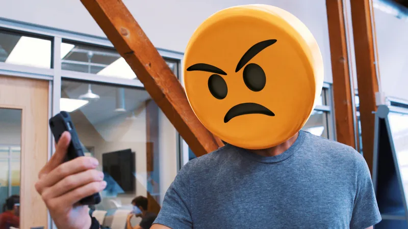 YouTube Duo SoKrispyMedia Takes Immersive Style To The Next Level With VR