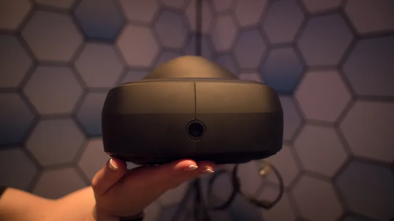 LG Prepping Upgraded SteamVR Dev Kit For Broader Developer Use