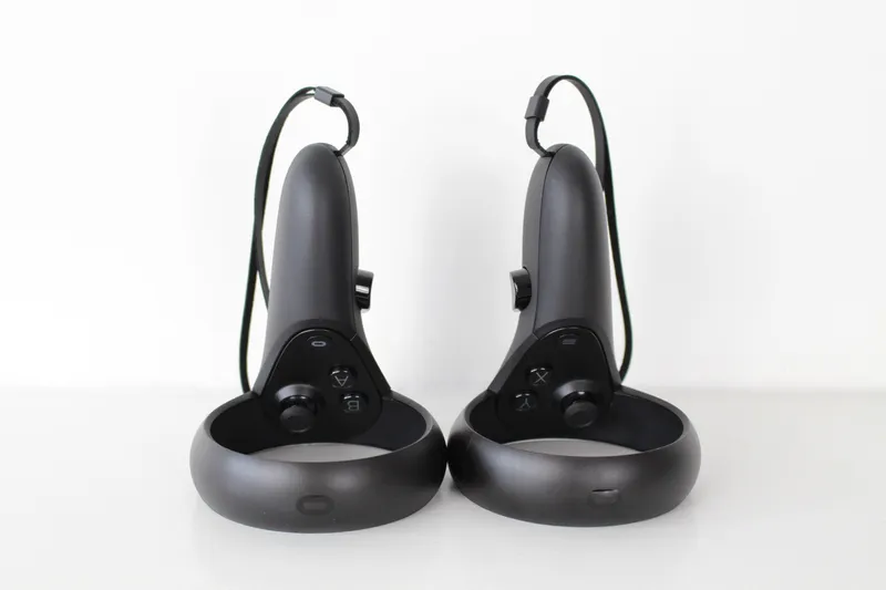 Oculus Touch Battery Cover Coming Off? Here's What Facebook Recommends