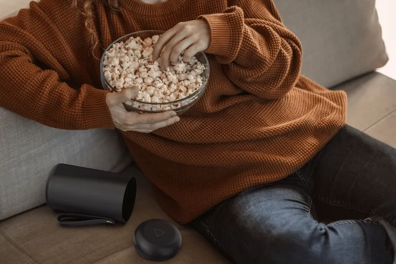 HTC Reveals More Vive Flow Teaser Images