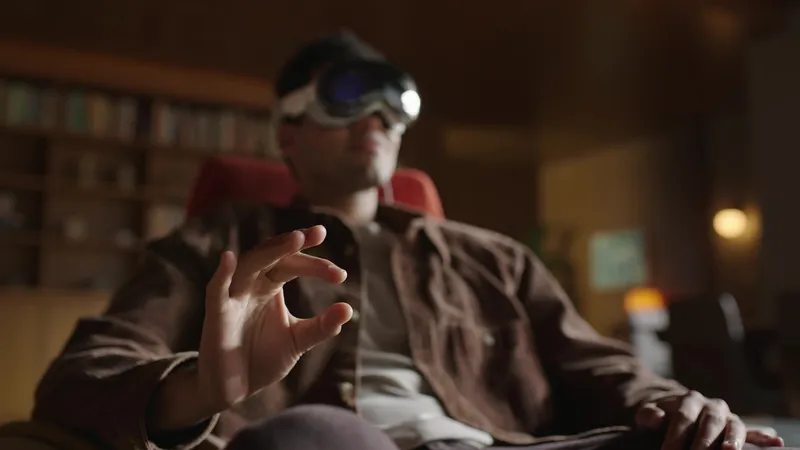 Here's How You Control Apple Vision Pro With Eye Tracking And Hand Gestures