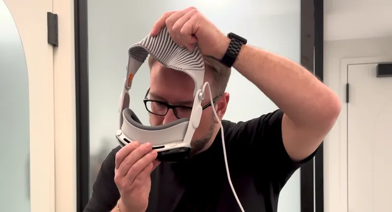 Wearing Apple Vision Pro With Glasses Works, But It's Risky